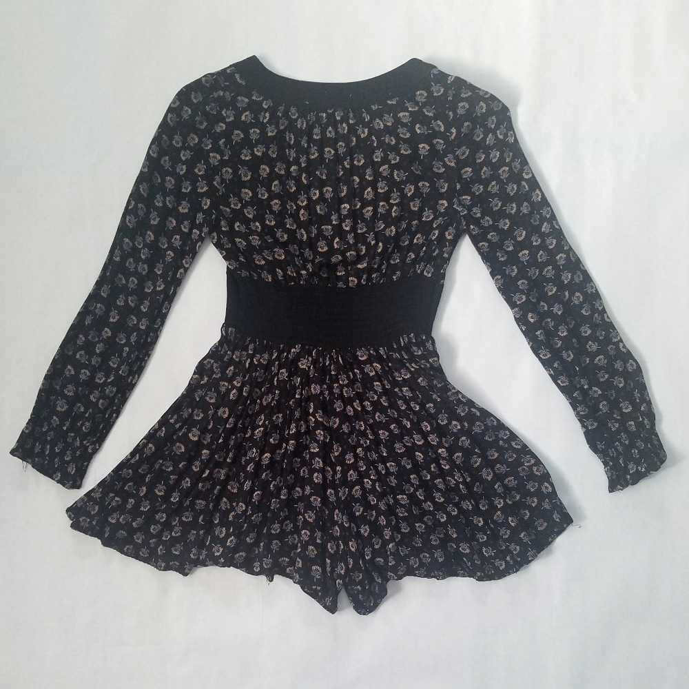 Ecote Urban Outfitters long sleeve shorts romper - Picture 6 of 6